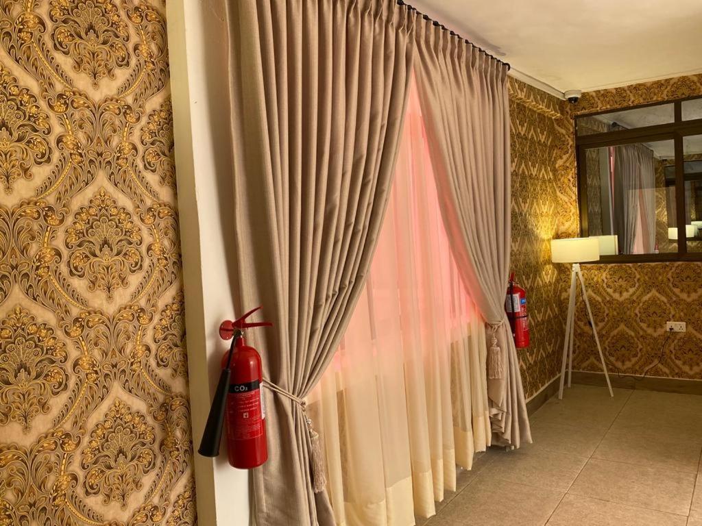 Milton Avenue Suites Accra Buitenkant foto