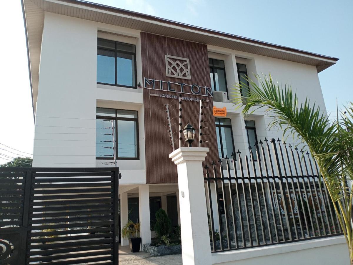 Milton Avenue Suites Accra Buitenkant foto